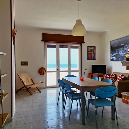 Casa Maria Fronte Mare Holiday home